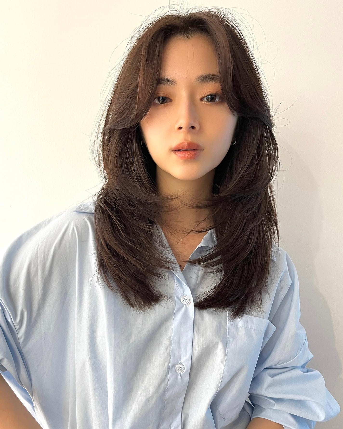 HARUNA on LIPS 「柔らかいレイヤースタイルと、大切な顔周りカット💇🏼♀️顔周り..」(3枚目)