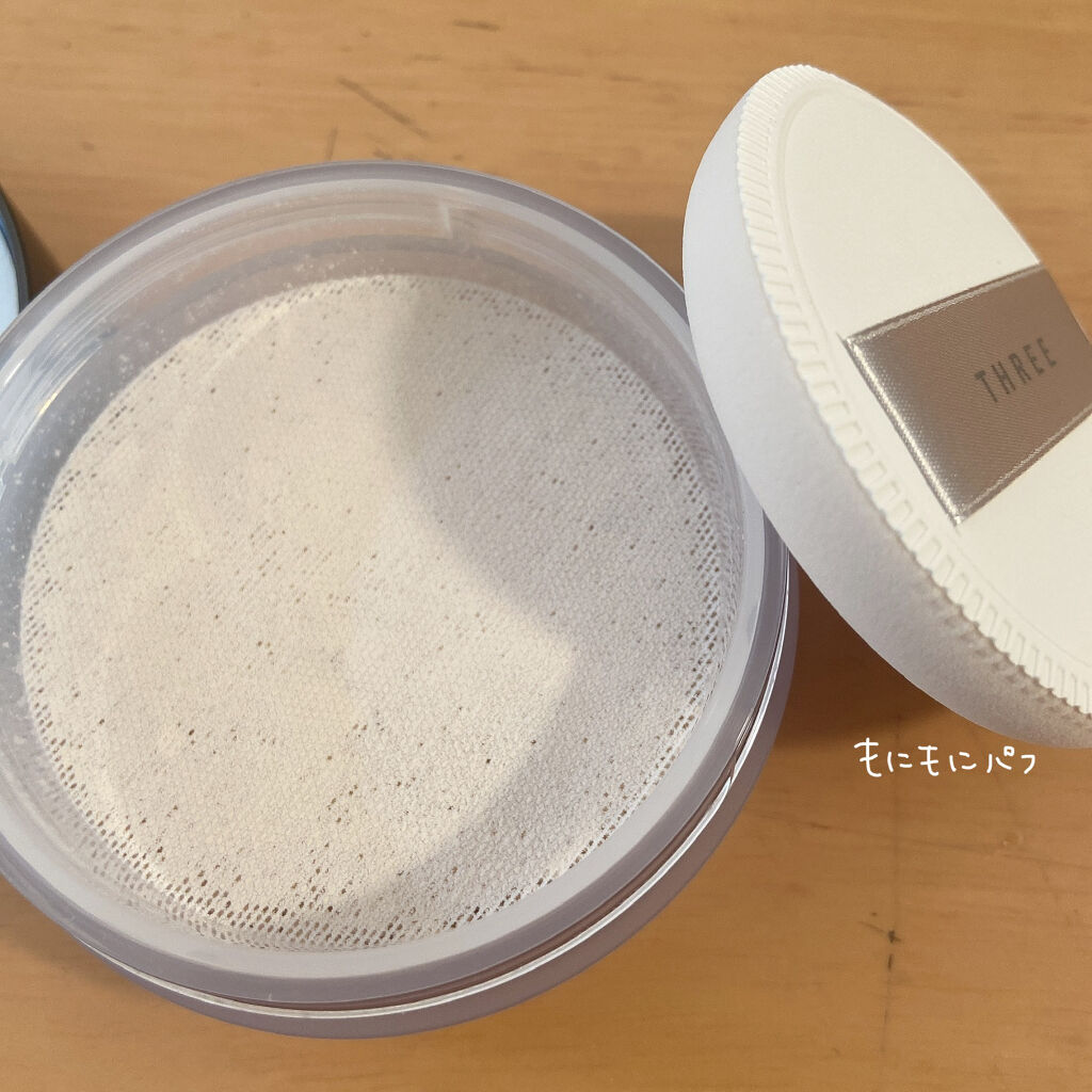 アドバンスドエシリアルスムースオペレーター ルースパウダー 01 スムースマット/THREE/ルースパウダーを使ったクチコミ（3枚目）