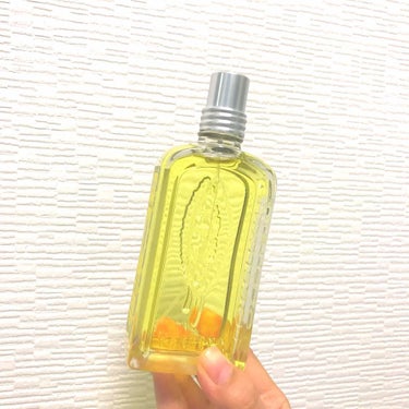 L.OCCITANE シトラスヴァーベナオードトワレ🍋🌿

夏らしく、柑橘系の香水が欲しくて色々と探してたら見つけました！
爽やかな香りで、リラックスできます。
また、こちらの香水は虫除けの効果もあるみ