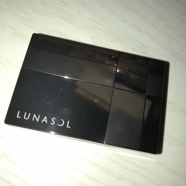 ブラウスタイリング パウダー LUNASOL