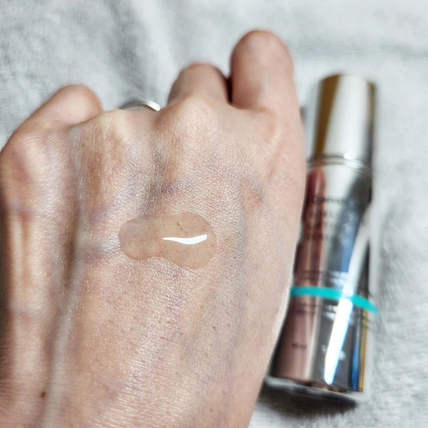 エーデルワイスリフティングセラム/Genabelle/美容液を使ったクチコミ(2枚目)