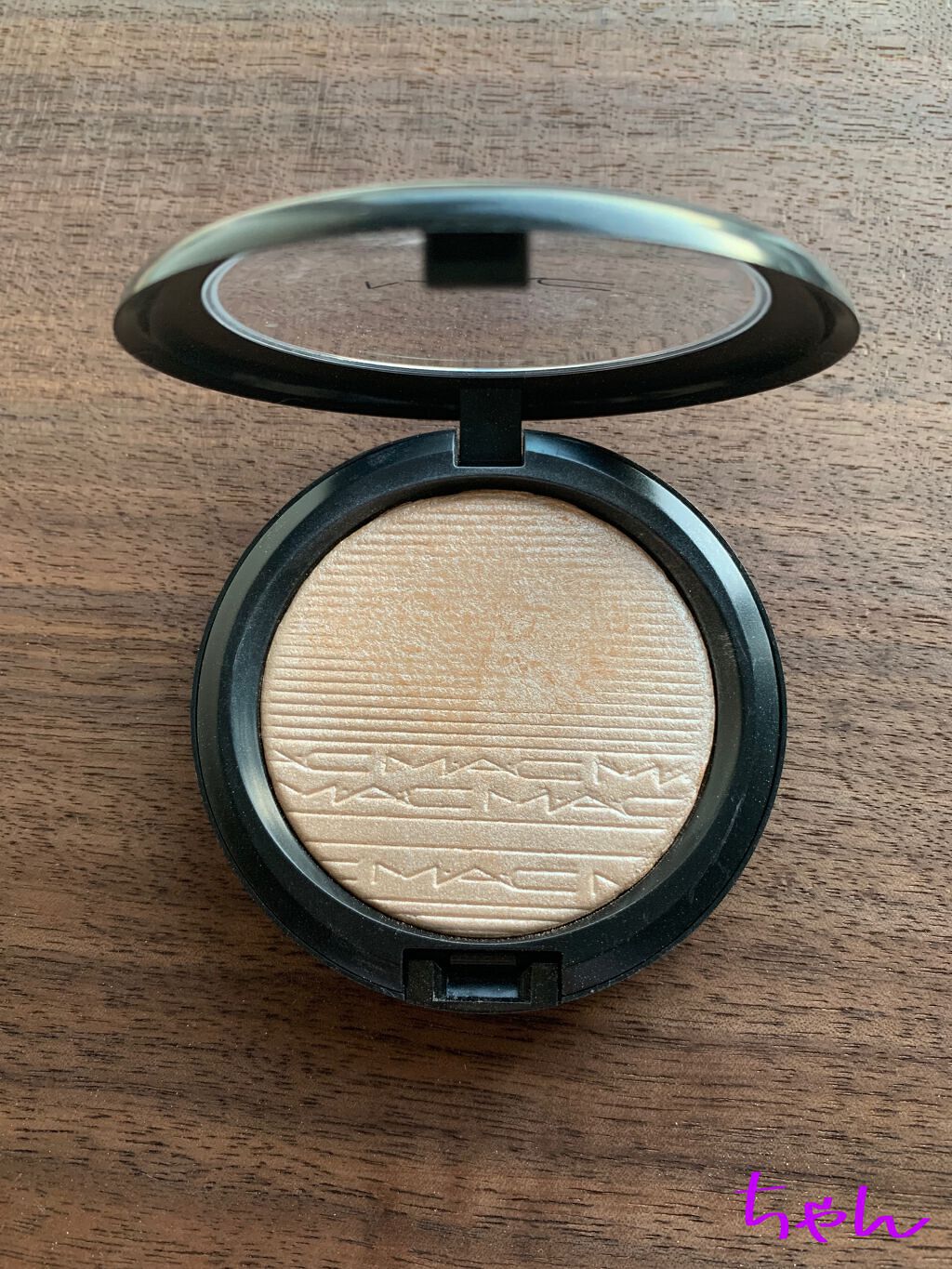 エクストラ ディメンション スキンフィニッシュ/M・A・C/プレストパウダーを使ったクチコミ（2枚目）