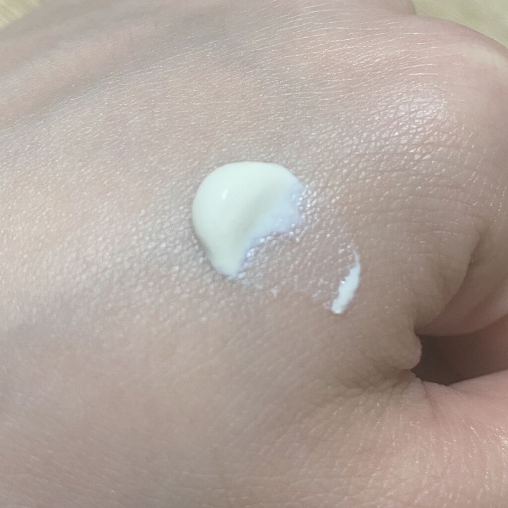 UVプラス 5P モイスチャライジング マルチ デイ スクリーン/CLARINS/日焼け止めミルクを使ったクチコミ（2枚目）