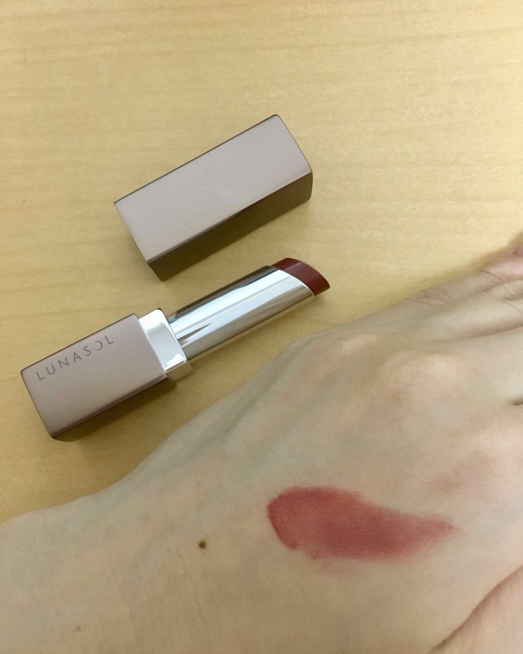 エアリーグロウ リップス/LUNASOL/口紅を使ったクチコミ(1枚目)