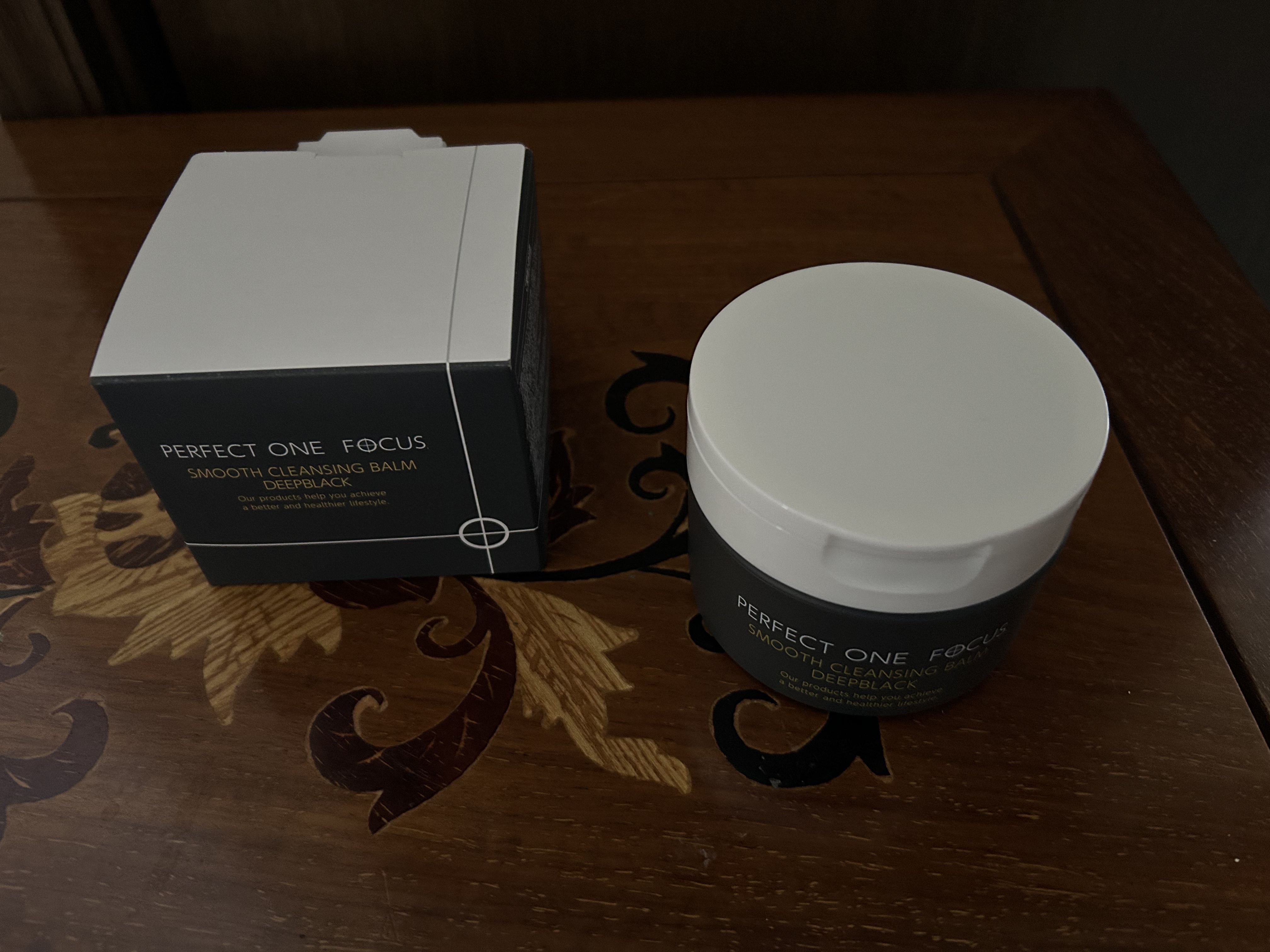 パーフェクトワンフォーカス スムースクレンジングバーム ディープブラック/PERFECT ONE  FOCUS/クレンジングバームを使ったクチコミ（1枚目）