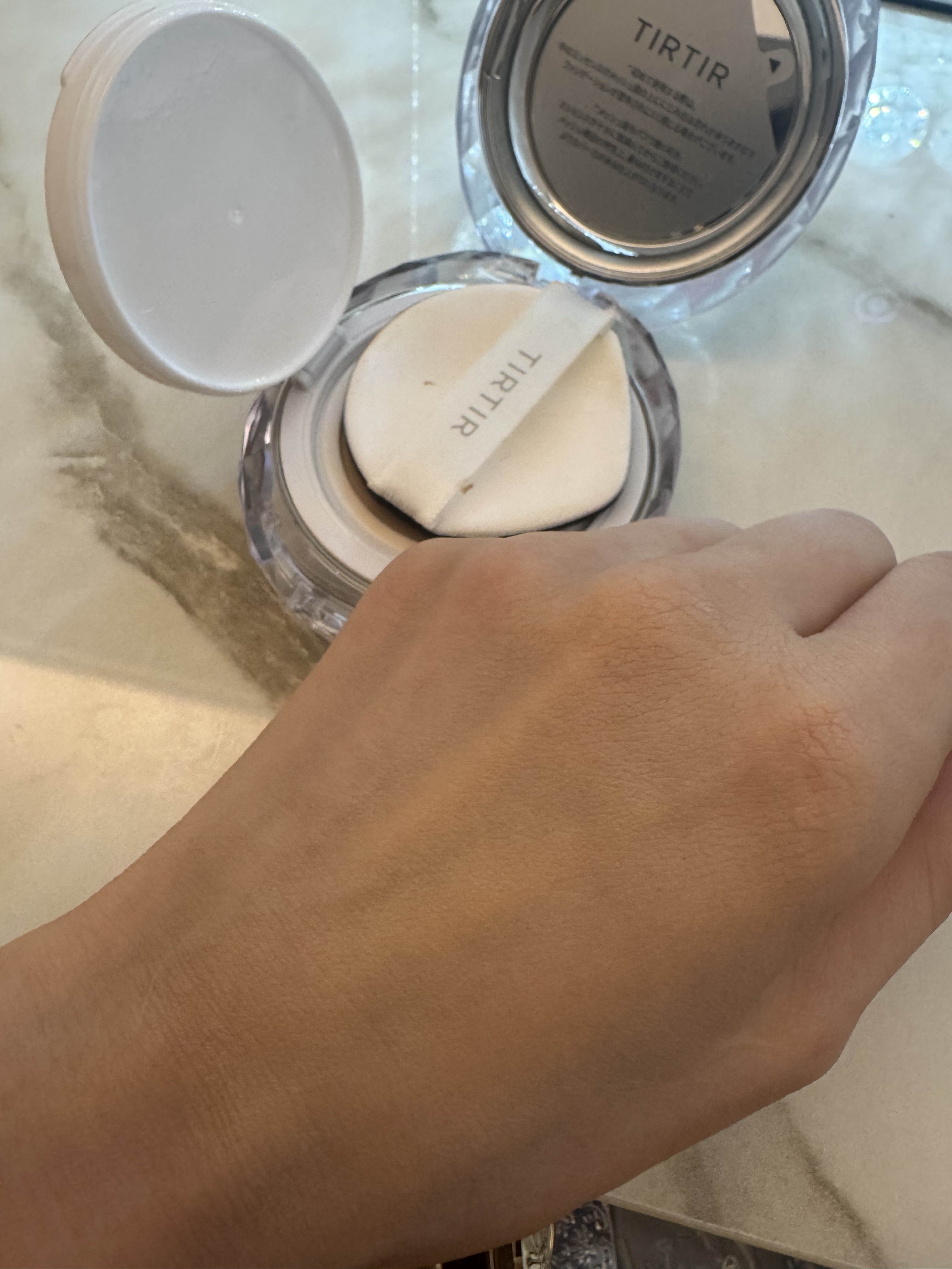 マスクフィット クリスタルメッシュクッション/TIRTIR(ティルティル)/クッションファンデーションを使ったクチコミ（2枚目）
