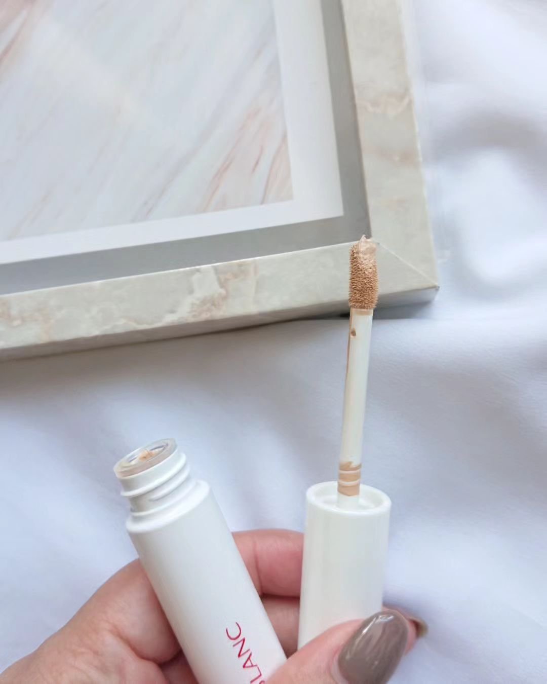 クラリティブラン カモフラチップ/ALBLANC/リキッドコンシーラーを使ったクチコミ（2枚目）