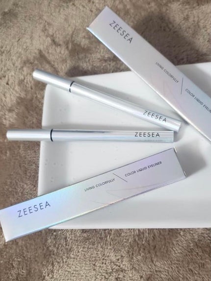 カラーリキッドアイライナー/ZEESEA/リキッドアイライナーを使ったクチコミ(1枚目)
