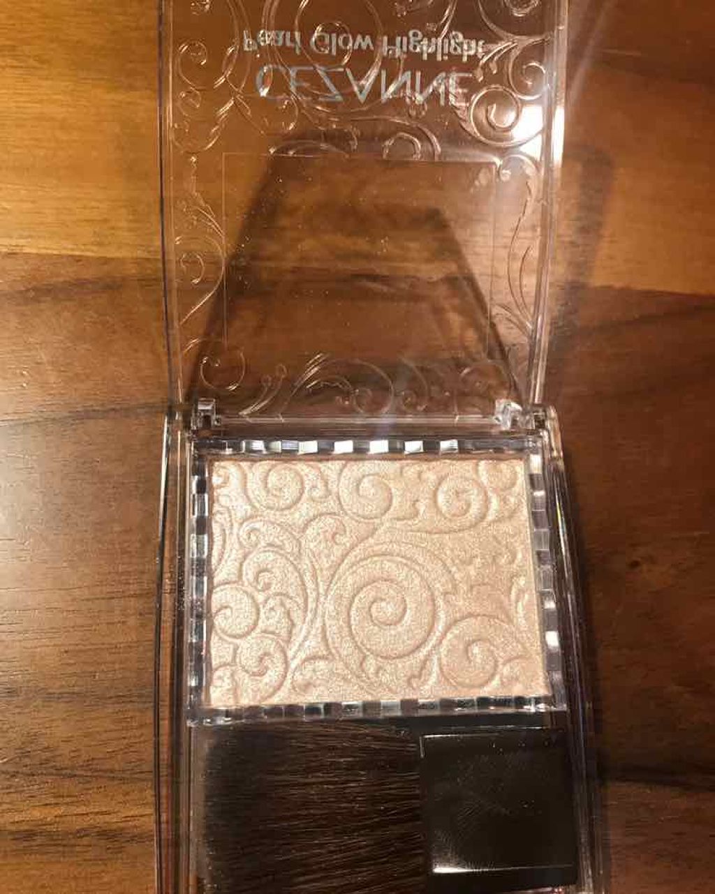 パールグロウハイライト/CEZANNE/パウダーハイライトを使ったクチコミ(2枚目)