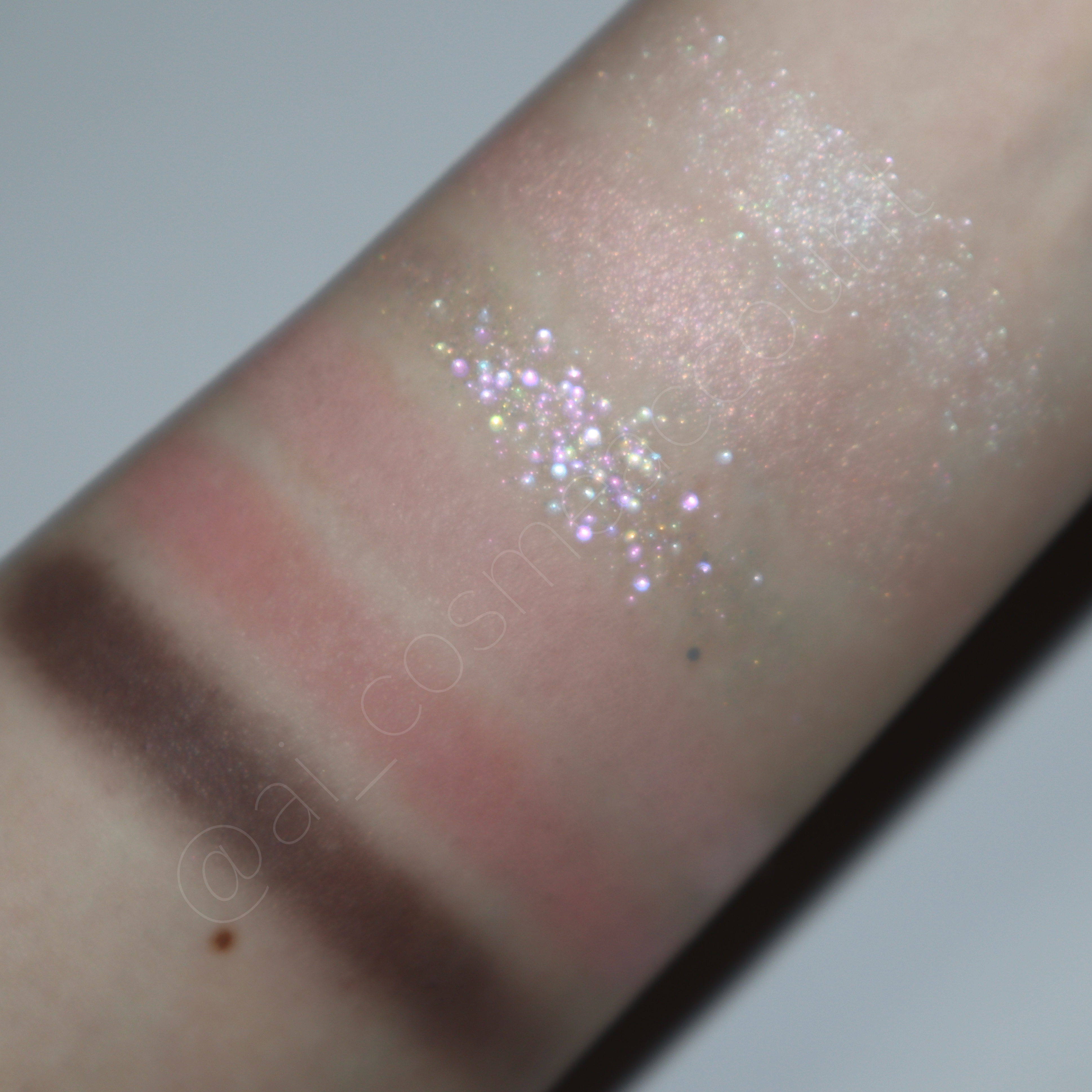 フォーエバー6アイパレット/Laka/アイシャドウパレットを使ったクチコミ（3枚目）