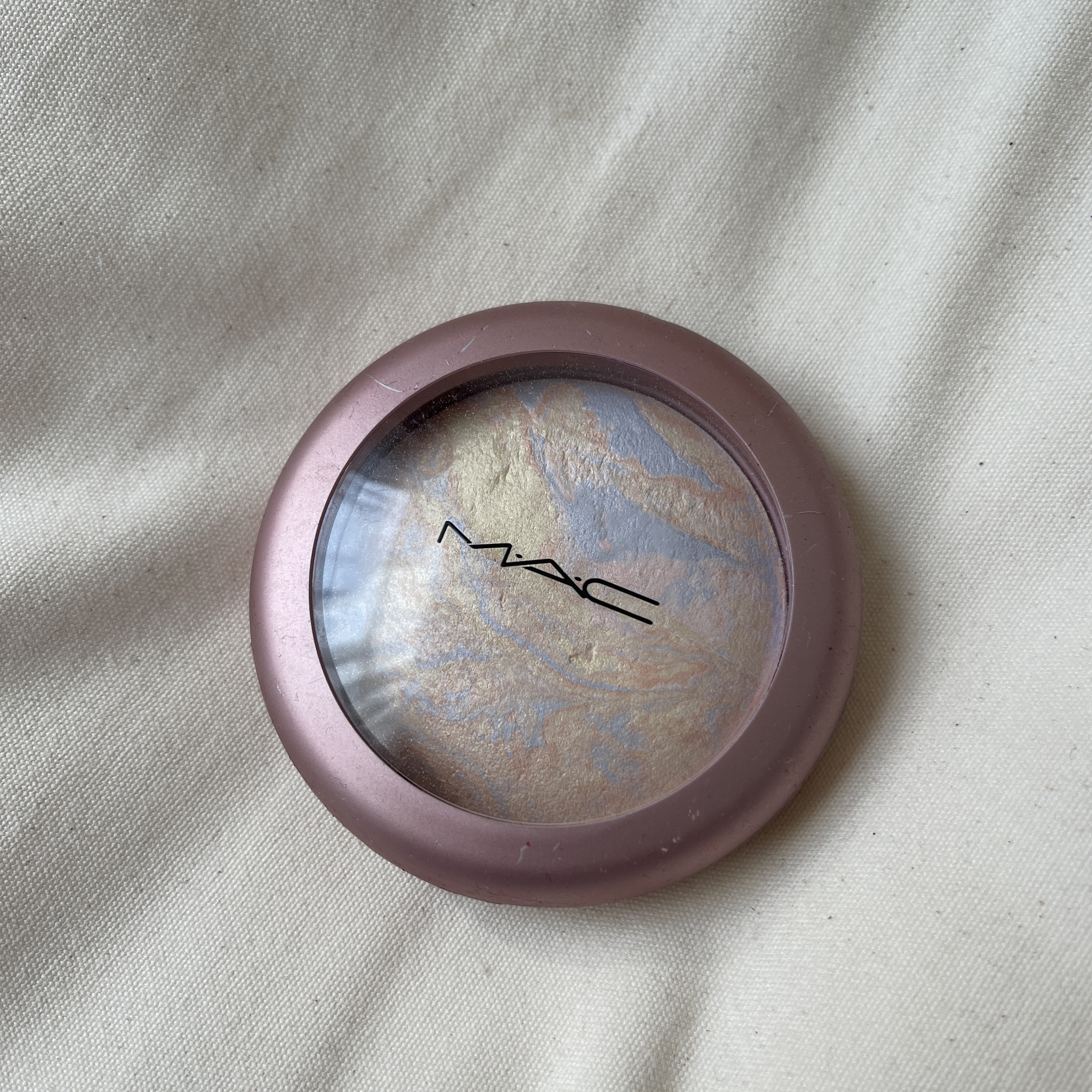 M·A·C ミネラライズ スキンフィニッシュ ライトスカペード（限定パッケージ）/M・A・C/パウダーハイライトを使ったクチコミ（1枚目）