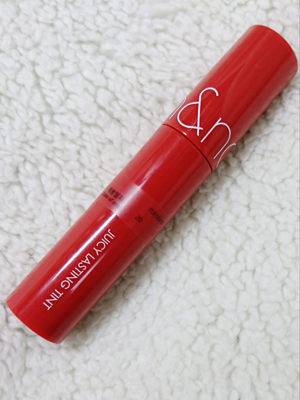 ジューシーラスティングティント/rom&nd/リップティントを使ったクチコミ（3枚目）