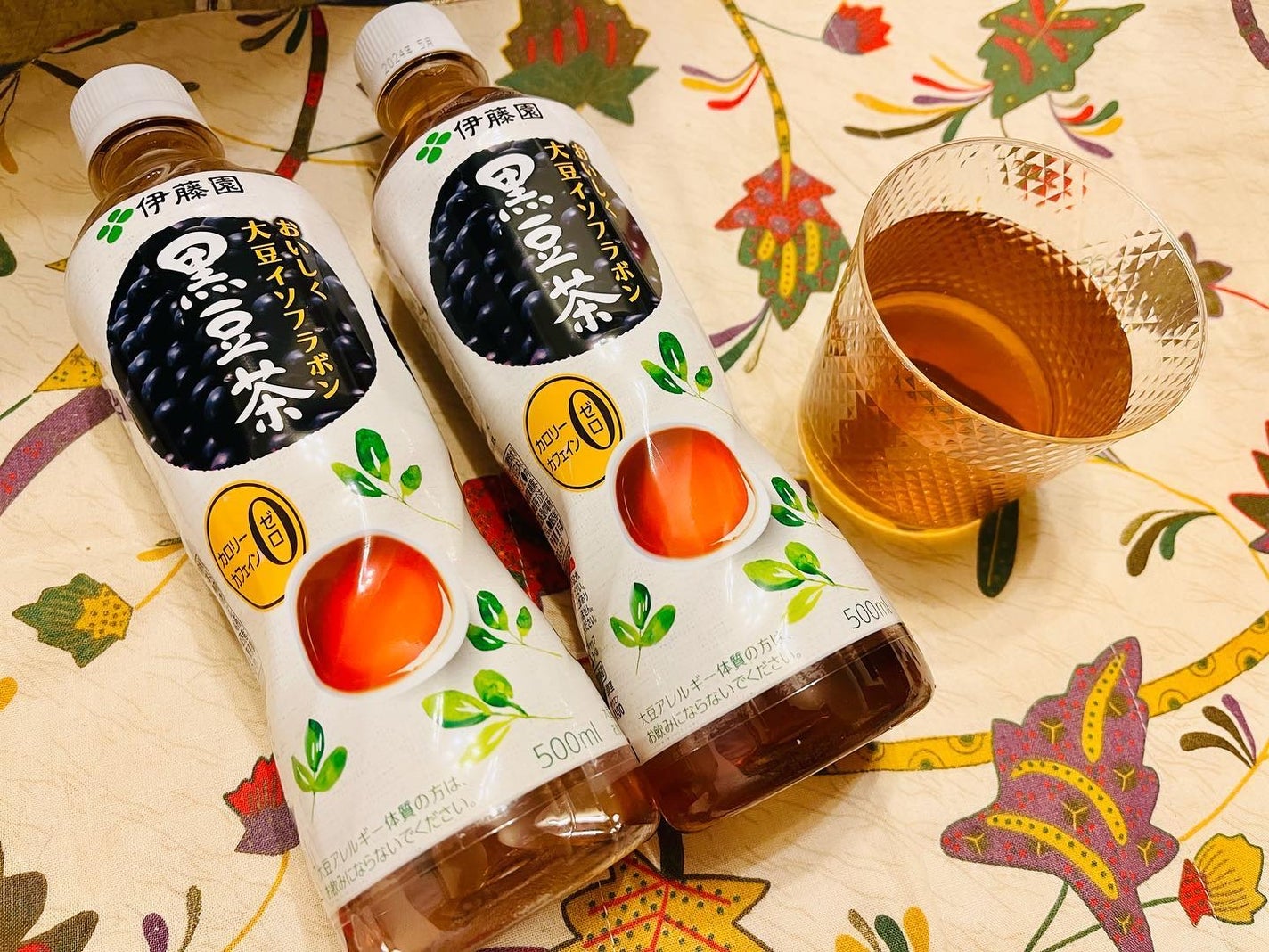 chiekotan on LIPS 「伊藤園「おいしく大豆イソフラボン黒豆茶」。大豆イソフラボンを7..」(1枚目)