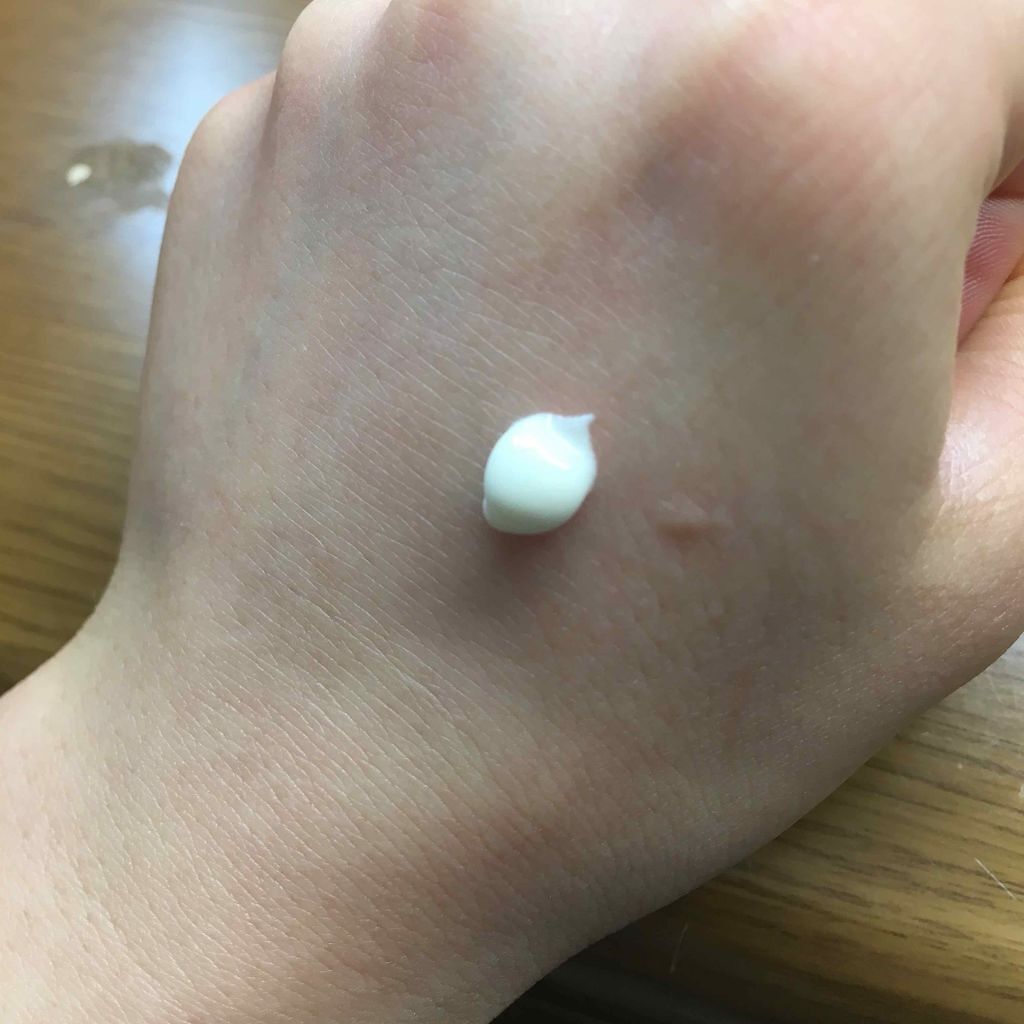 ビオレUV アクアリッチ 美白エッセンス SPF50+/ビオレ/日焼け止め・UVケアを使ったクチコミ（2枚目）