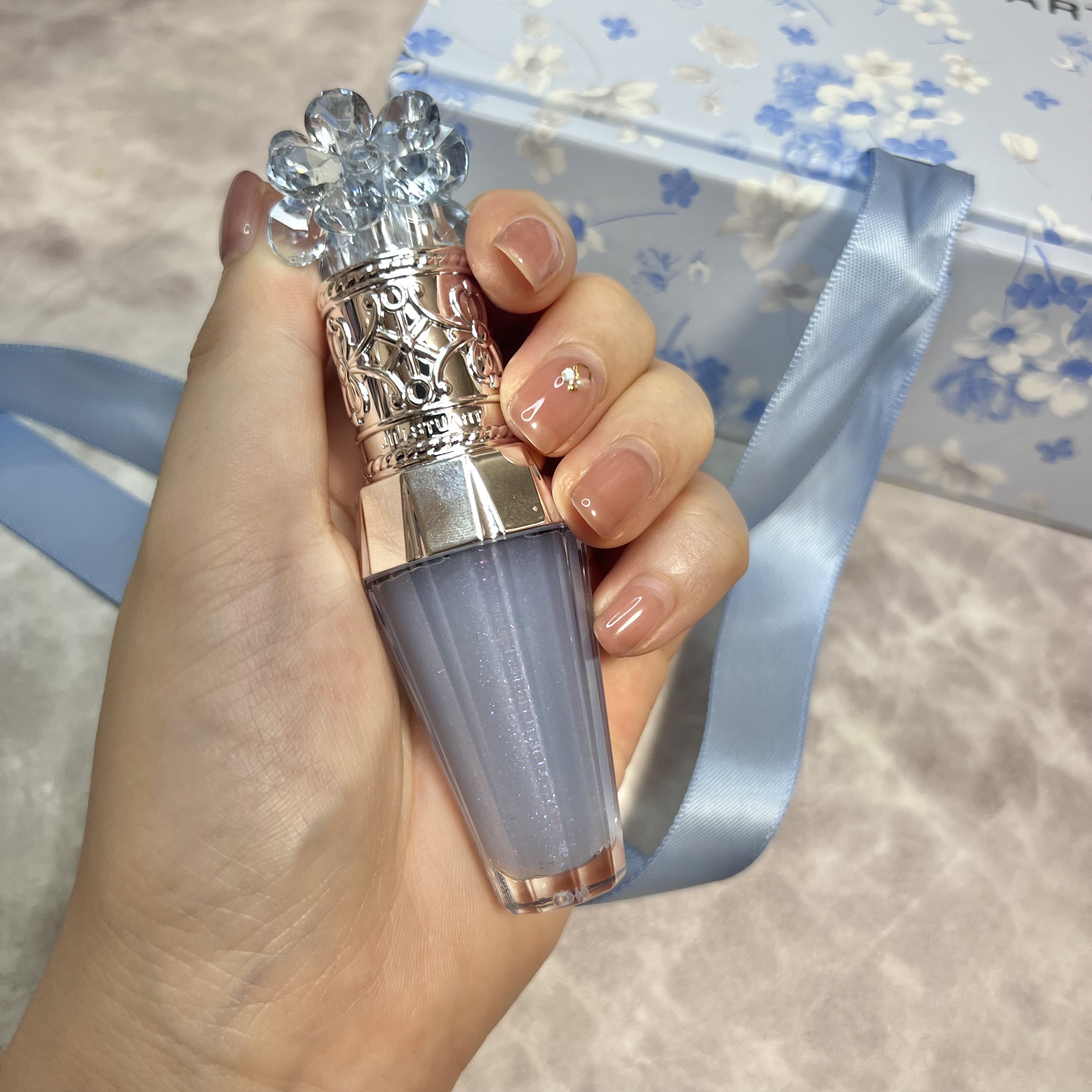 ジルスチュアート サムシングピュアブルー リップブーケ セラム/JILL STUART/リップ美容液を使ったクチコミ（1枚目）