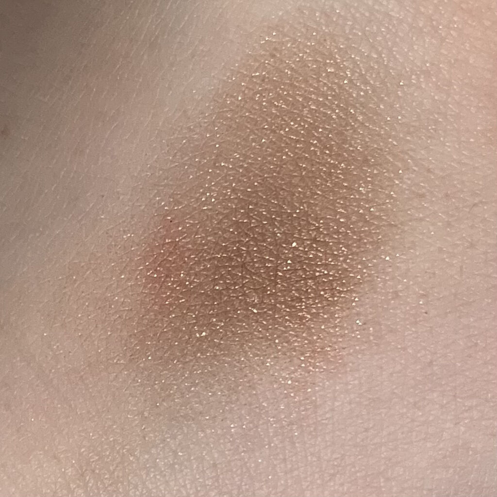 スモール アイシャドウ テンプティング/M・A・C/単色アイシャドウを使ったクチコミ（3枚目）