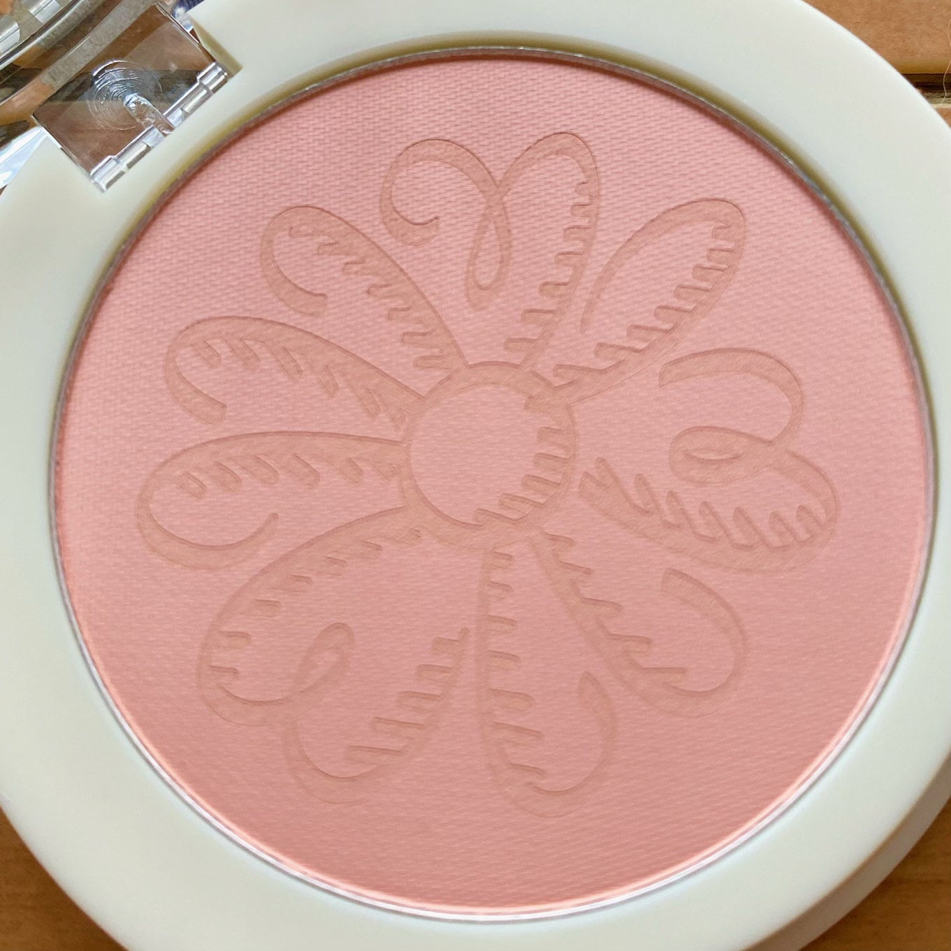 レイジー シフォン チーク/BROOKESIA/パウダーチークを使ったクチコミ(2枚目)