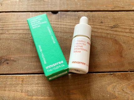 ビタC グリーンティーエンザイム ブライト セラム Steven Harrington × INNISFREEセット(30mL+7mL)/innisfree/美容液の画像
