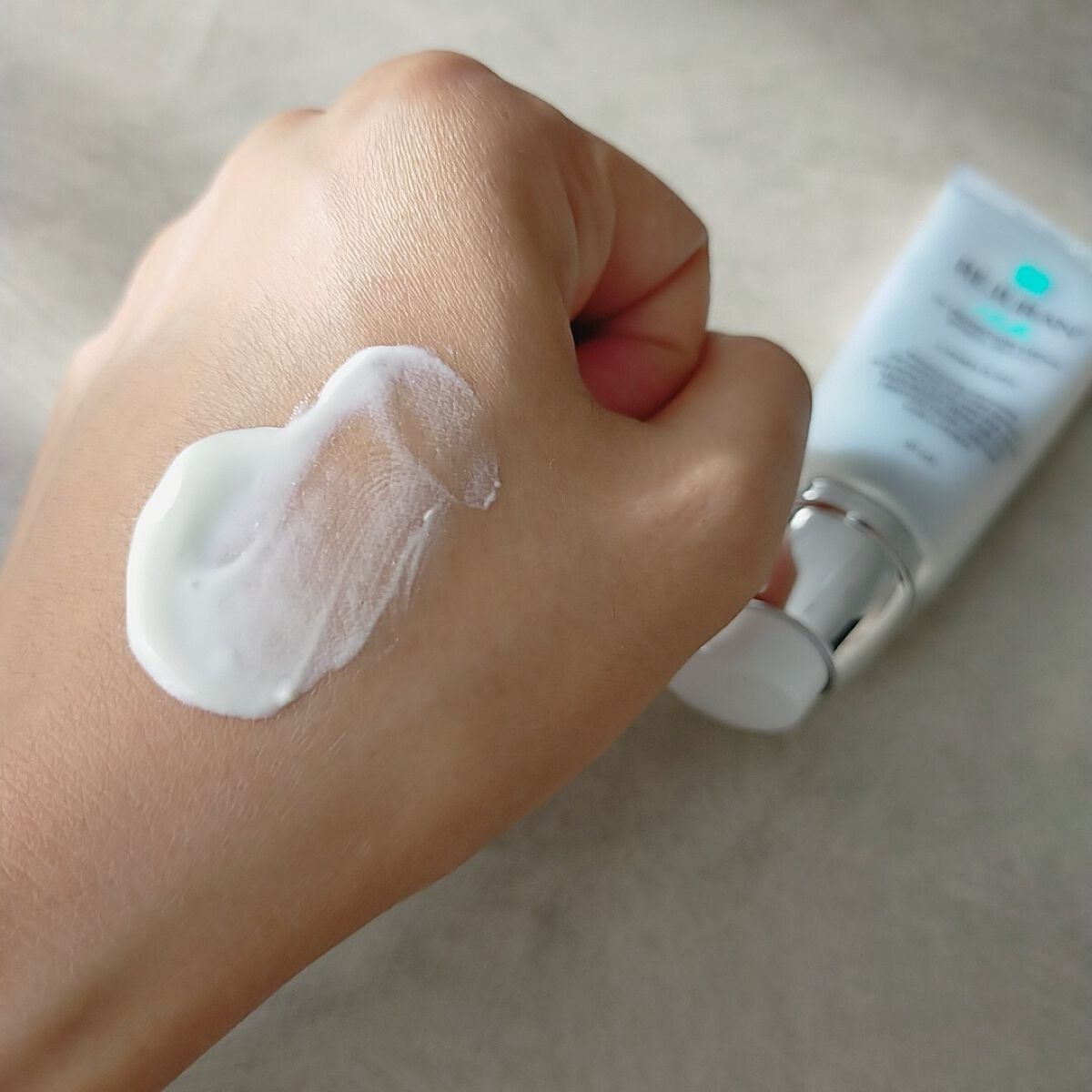 REJURAN COSMETICS UVプロテクションクリームのクチコミ「\爆ツヤ肌♡REJURAN沼/

最近ハマってる韓国ブランドREJURAN

日焼け止めクリー.....」（3枚目）