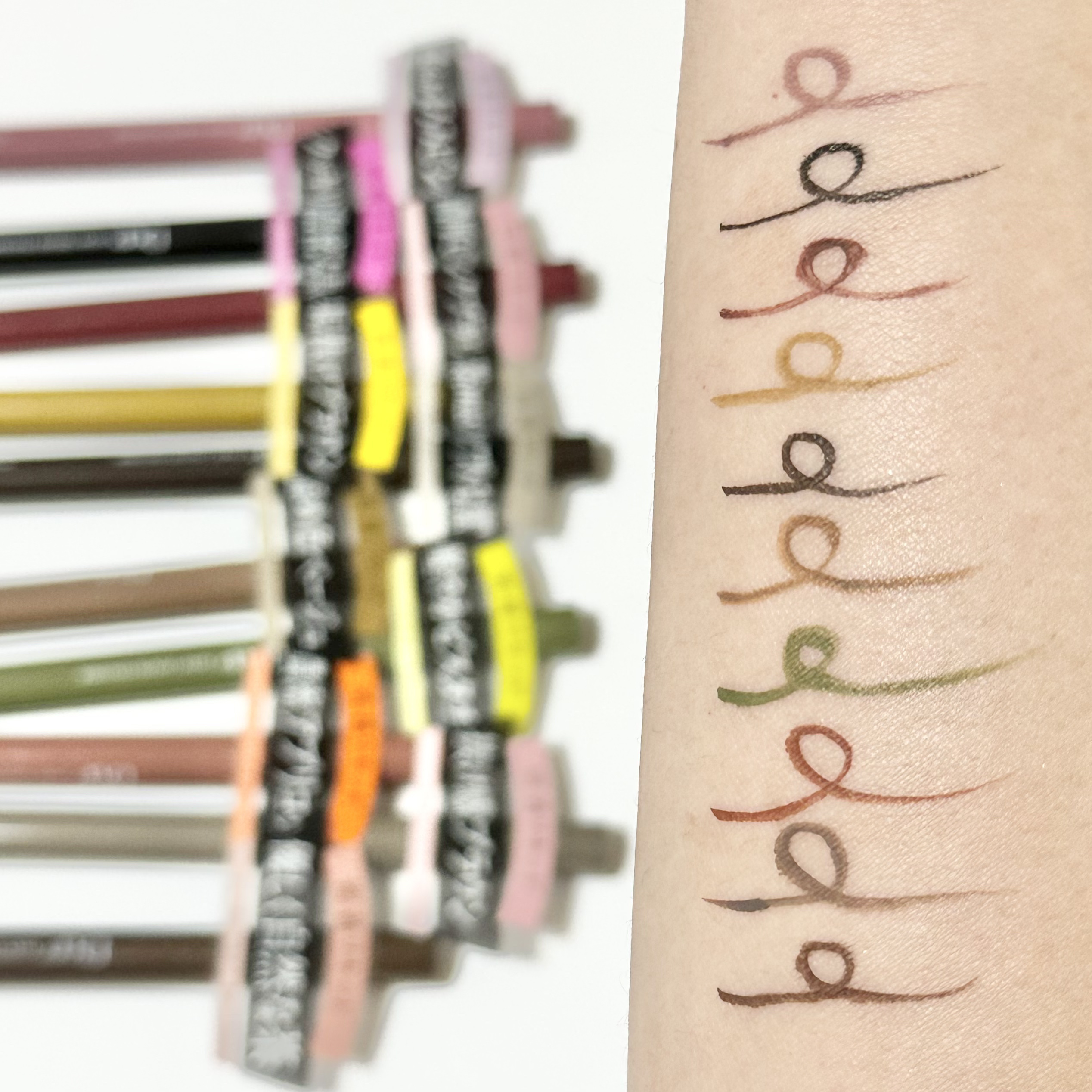 シルキーリキッドアイライナーWP/D-UP/リキッドアイライナーを使ったクチコミ（1枚目）