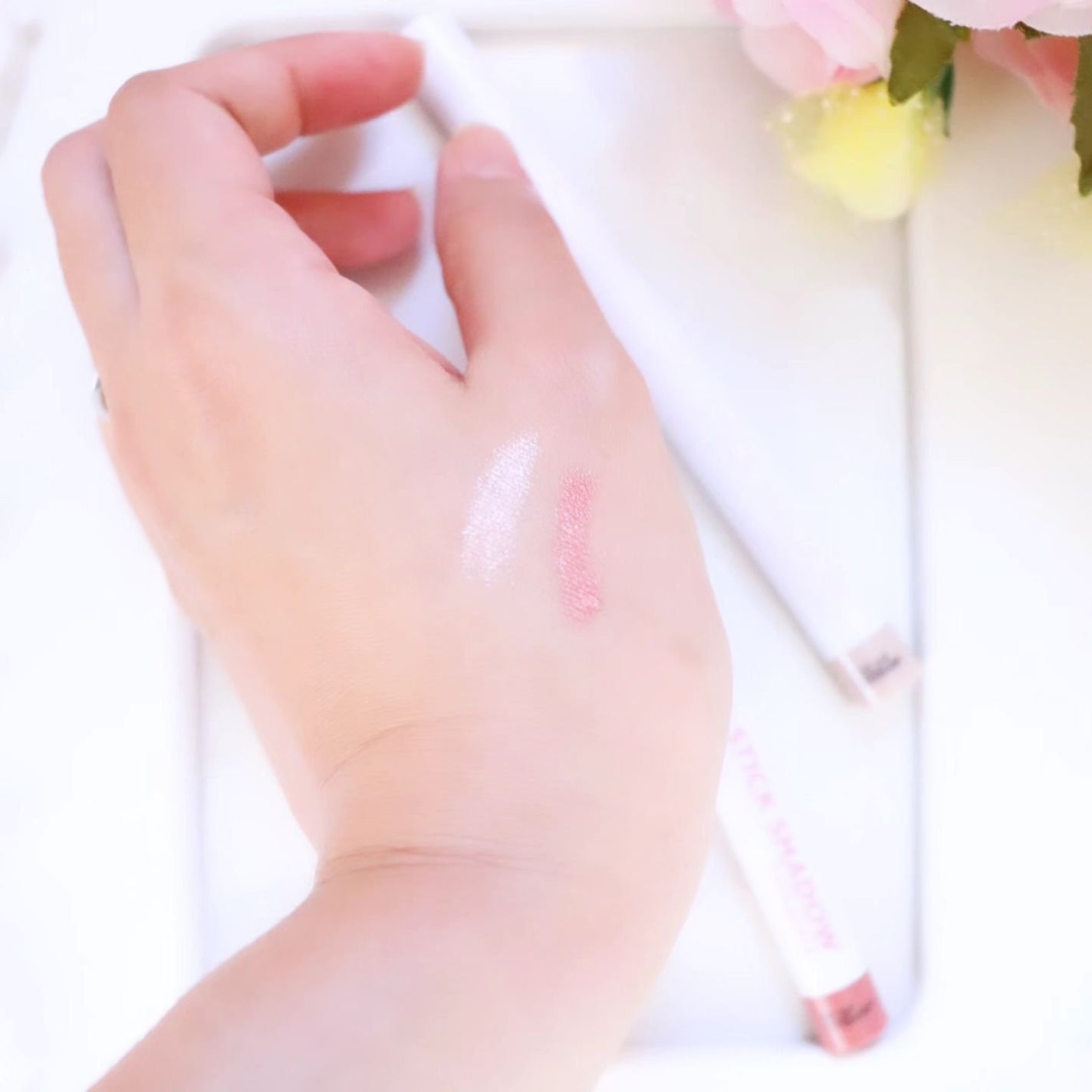 アイムスティックシャドウシマー/i’m meme/スティックアイシャドウを使ったクチコミ(4枚目)