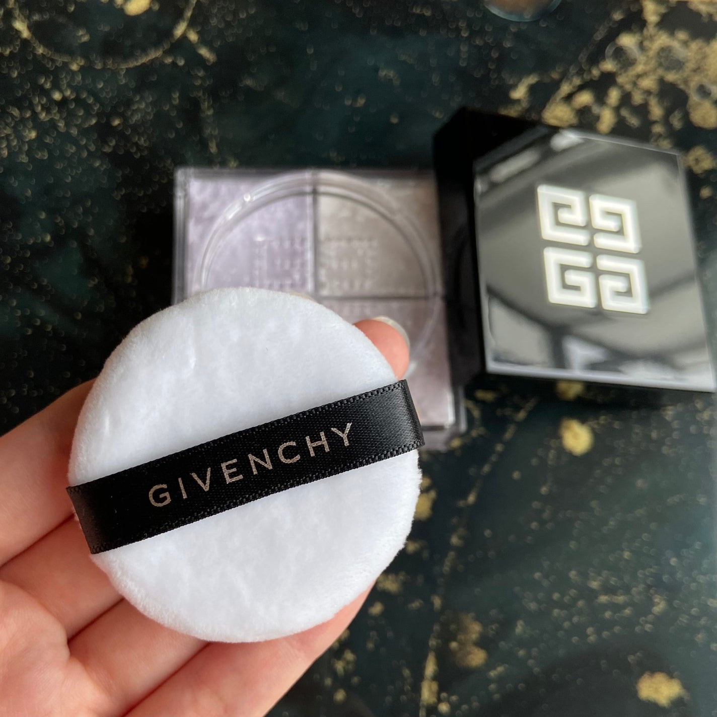 プリズム・リーブル/GIVENCHY/ルースパウダーを使ったクチコミ(4枚目)