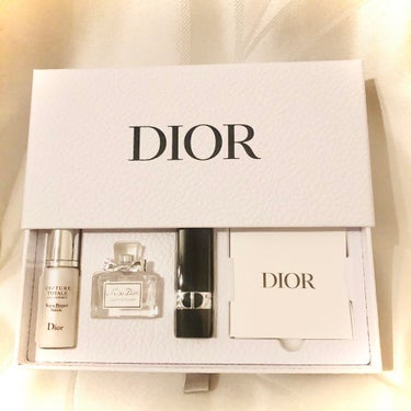 ルージュ ディオール 999S サテン（生産終了）/Dior/口紅を使ったクチコミ（1枚目）