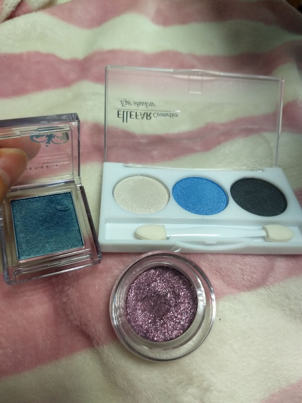 プリズム パウダーアイカラー/リンメル ロンドン/単色アイシャドウを使ったクチコミ（1枚目）