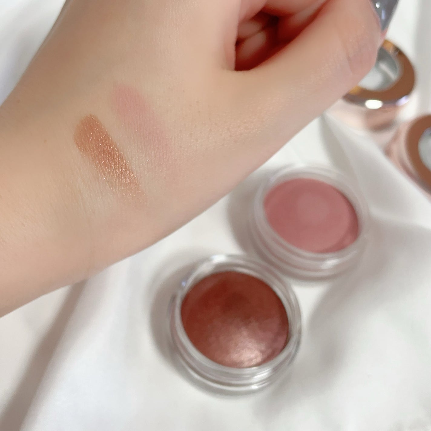 アイグロウジェム スキンシャドウ/DECORTÉ/ジェル・クリームアイシャドウを使ったクチコミ(4枚目)