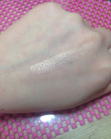 シャドーカスタマイズ/MAJOLICA MAJORCA/単色アイシャドウを使ったクチコミ(2枚目)