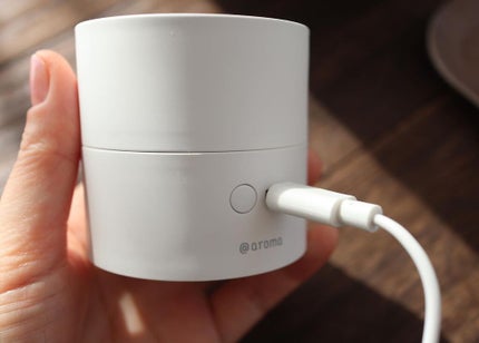 <アロマオイル>スムース フルーティハーブ & ファンディフューザー コウ<ホワイト>セット/アテニア/アロマオイルを使ったクチコミ(4枚目)