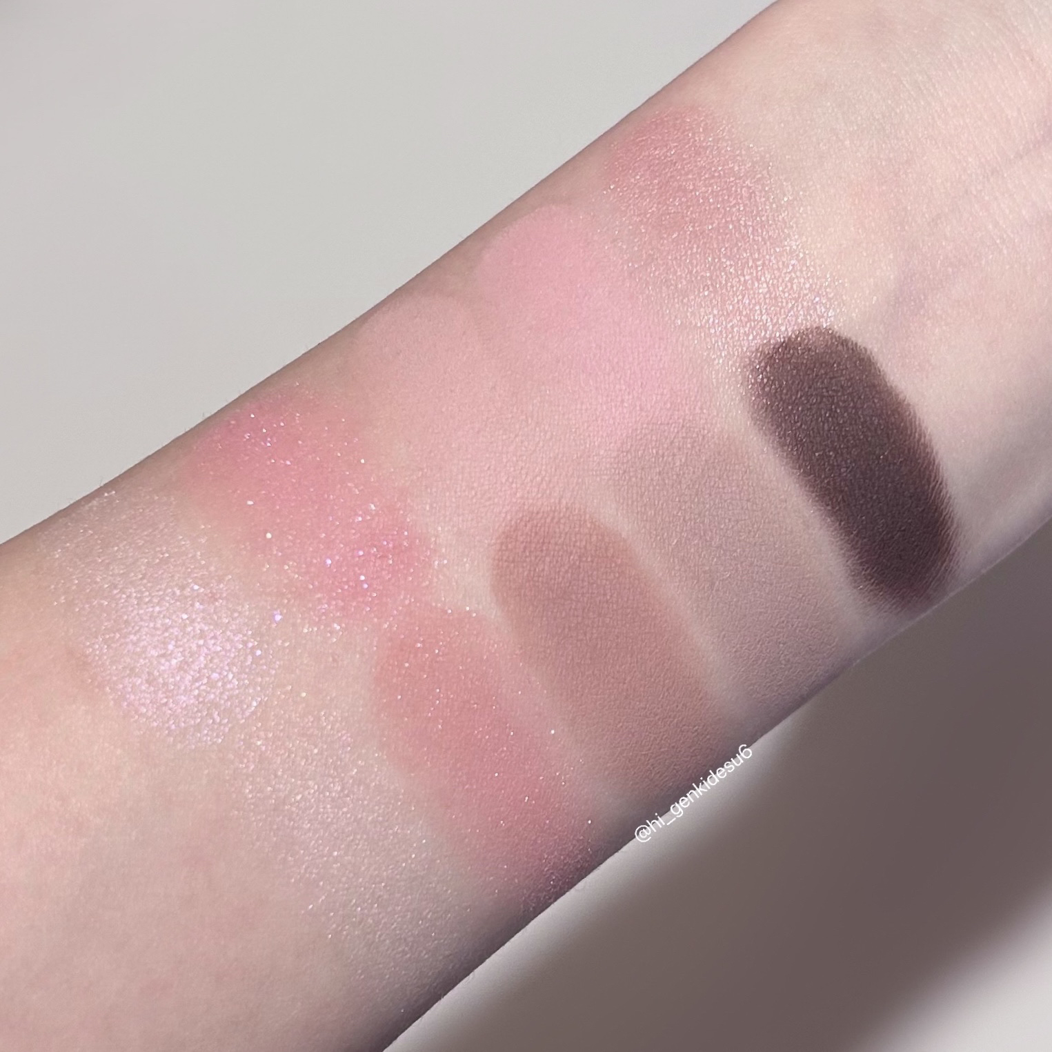 マイフェイブピースアイシャドウ/HOLIKA HOLIKA/単色アイシャドウを使ったクチコミ（2枚目）