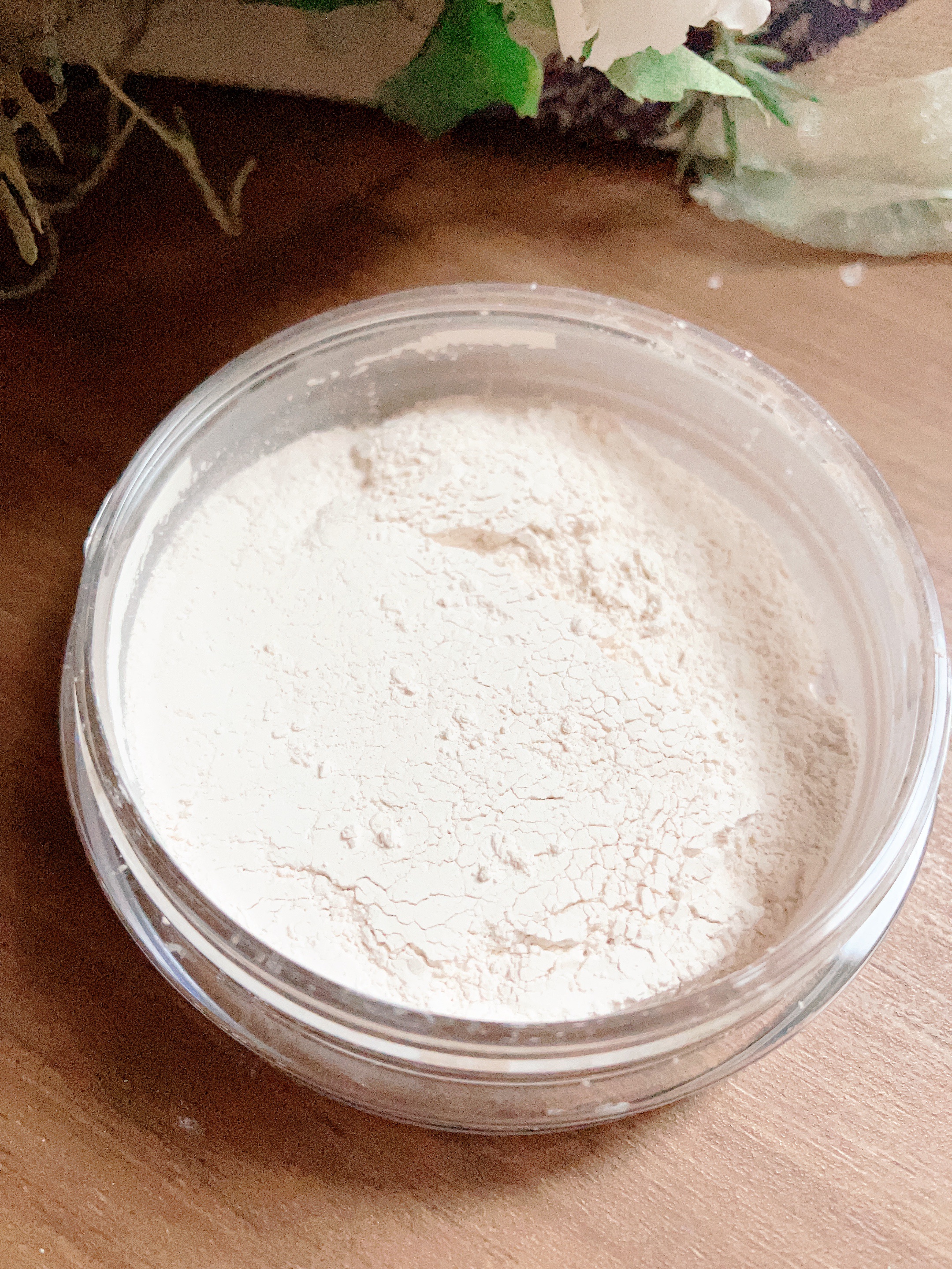 NULL フェイスパウダーのクチコミ「『NULL フェイスパウダー』
⁡
⁡
テカリ・毛穴目立ちを抑え、清潔感のある肌へみせてくれる.....」（3枚目）