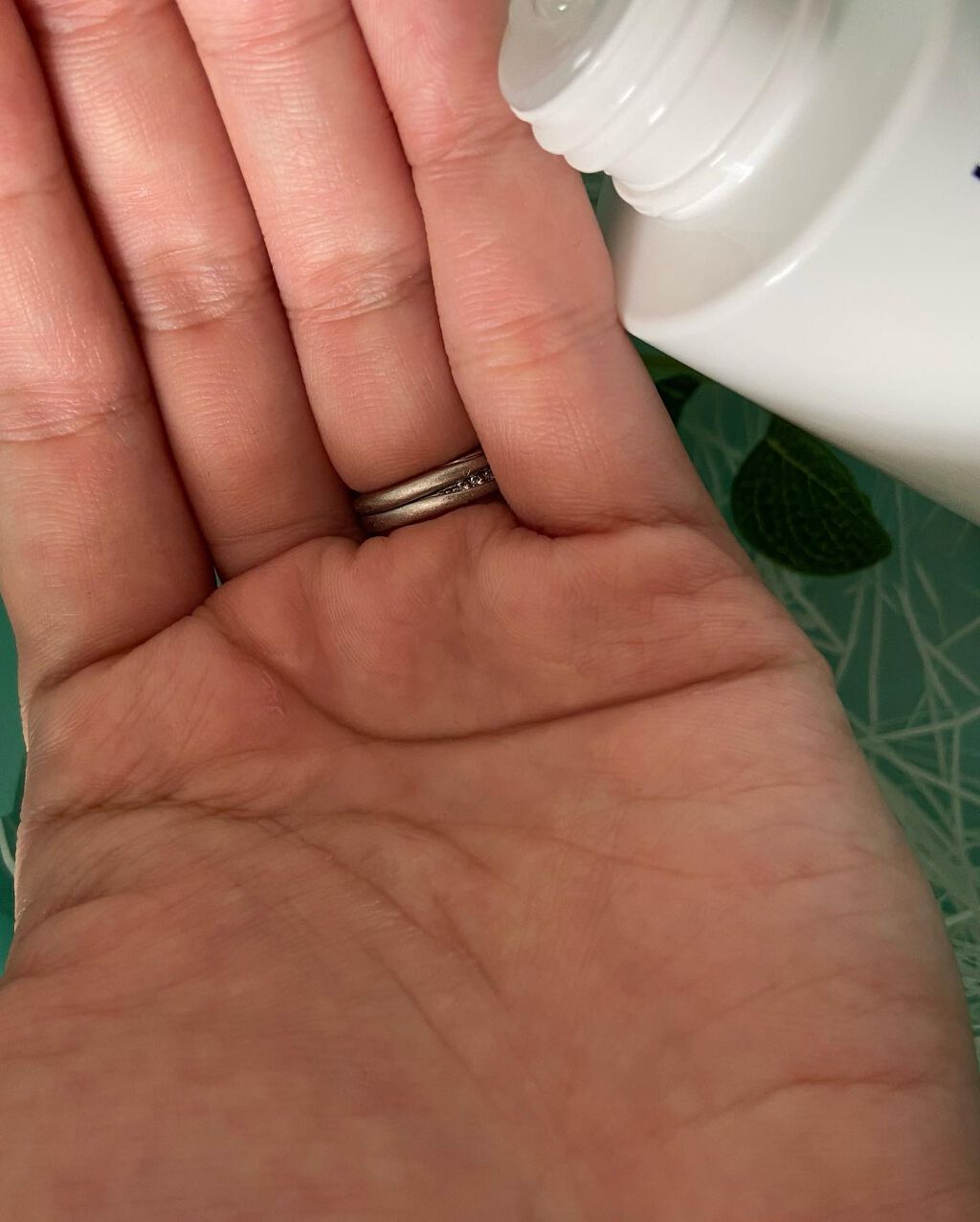 めい♡コスメオタク on LIPS 「LC.TUREFIRSTENERGYCICALOTION使って..」(3枚目)