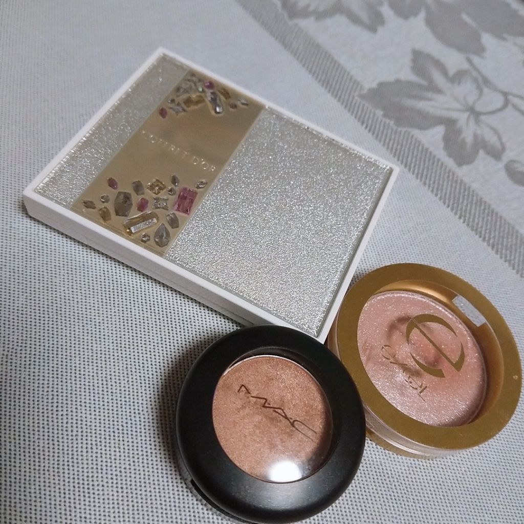 スモール アイシャドウ/M・A・C/単色アイシャドウを使ったクチコミ（3枚目）