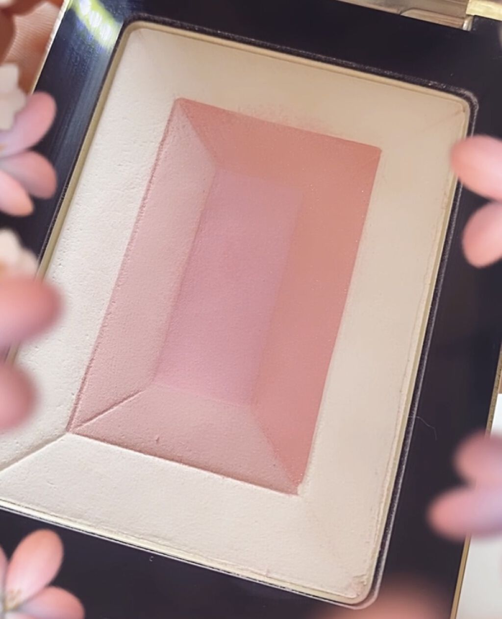 サンローラン フェイスパレット シマーラッシュ1 Amazon | Yves Saint Laurent(イヴサンローラン) メイクパレット