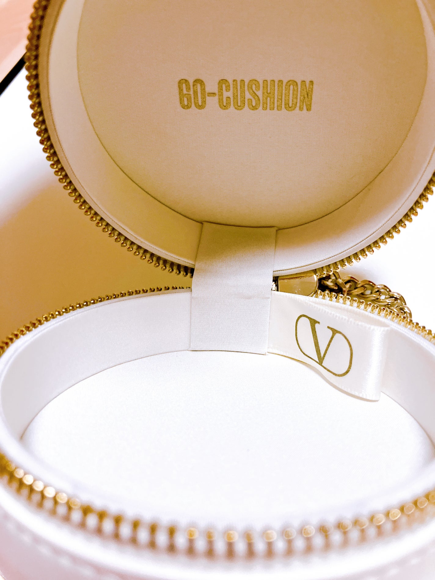 GO クッション/ヴァレンティノ ビューティ/クッションファンデーションを使ったクチコミ(3枚目)