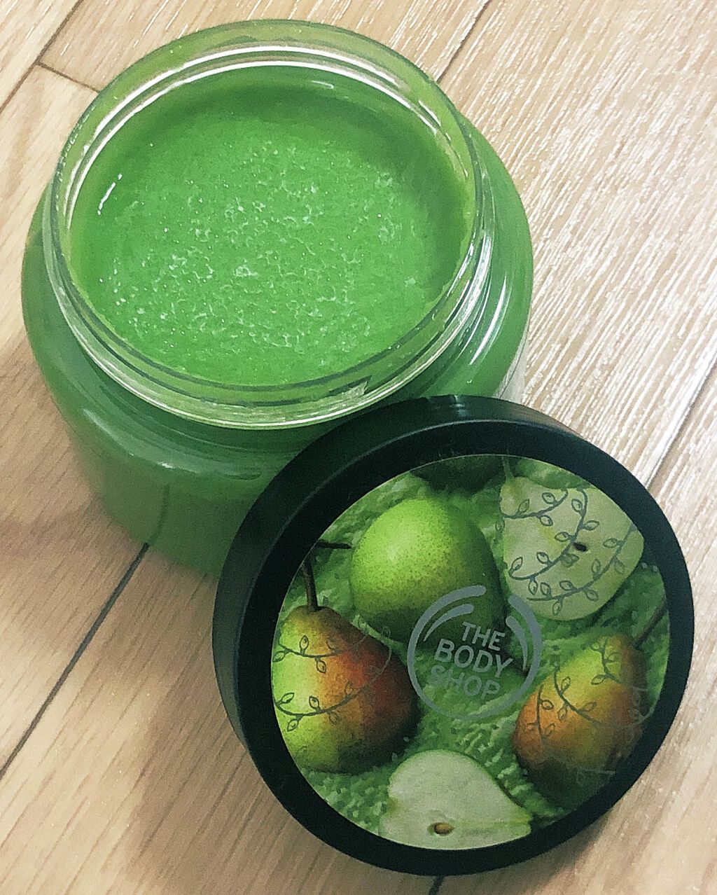 ボディスクラブ ジューシィペア/THE BODY SHOP/ボディスクラブを使ったクチコミ（2枚目）