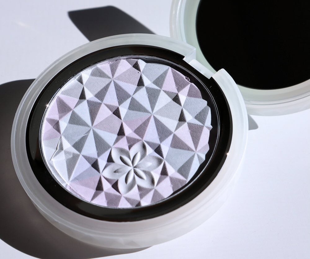 AQ オーラ リフレクター/DECORTÉ/プレストパウダーを使ったクチコミ(2枚目)