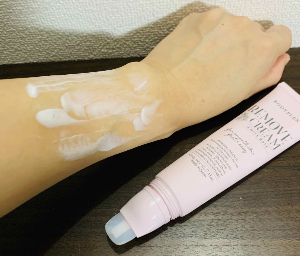 BODYPLEX リムーヴクリームのクチコミ「BODYPLEX リムーヴクリーム。

見た目がピンクで可愛くて、使いやすそうですね。
Vライ.....」（3枚目）