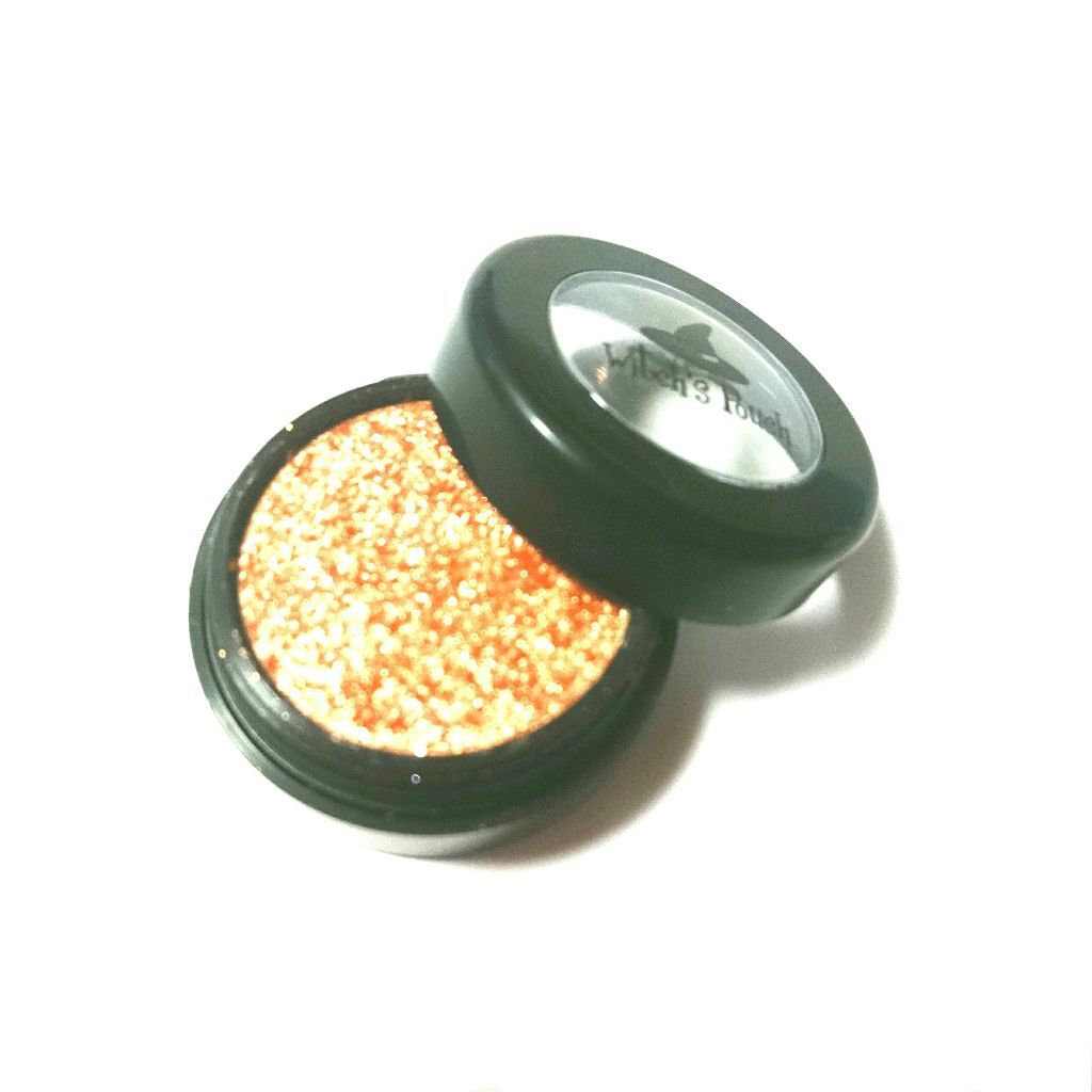 セルフィーフィックスピグメント 02 フォローミー/Witch's Pouch/単色アイシャドウを使ったクチコミ（2枚目）