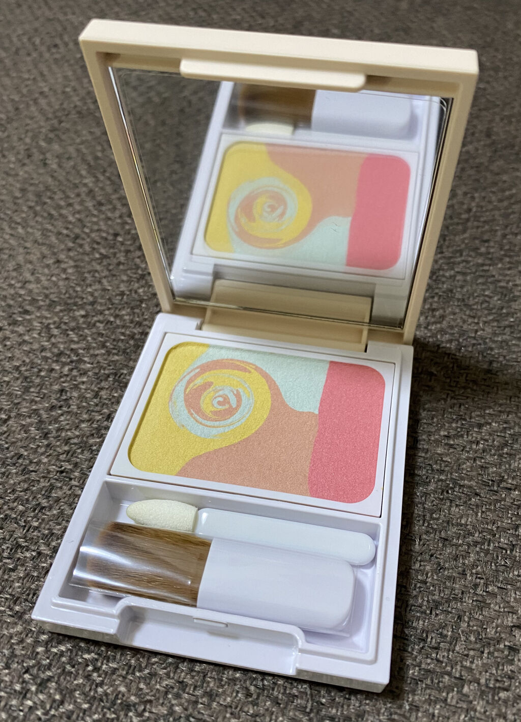 ディエム クルール カラーブレンドパウダーコンシーラー/ディエム クルール/パウダーコンシーラーを使ったクチコミ（1枚目）