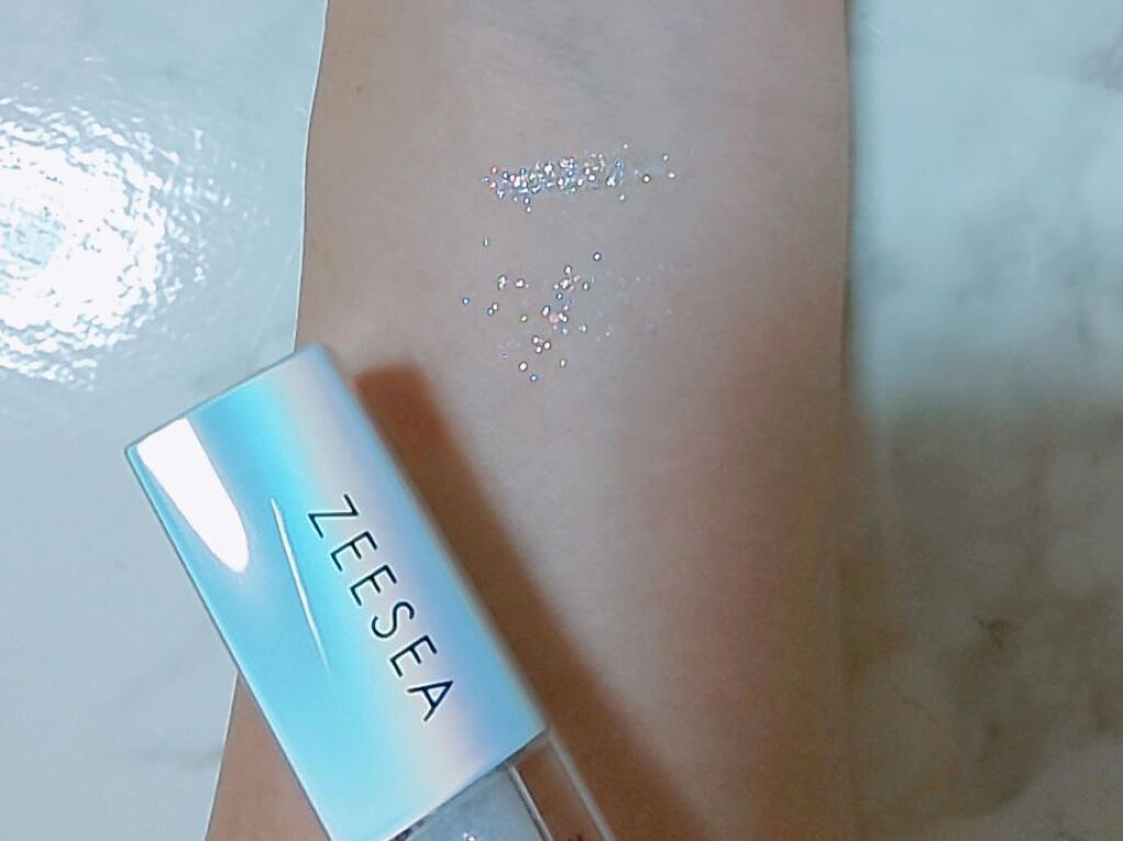 ダイヤモンドシリーズ 星空リキッドアイシャドウ/ZEESEA/リキッドアイシャドウを使ったクチコミ（2枚目）