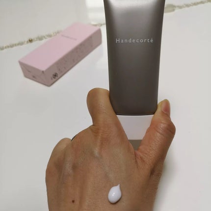 ハンデコルテ/キユートピア/ネック・デコルテケアを使ったクチコミ(3枚目)