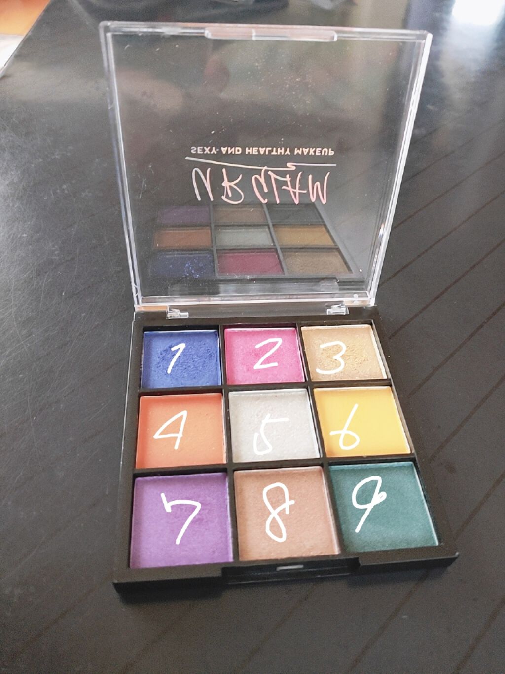 UR GLAM BLOOMING EYE COLOR PALETTE/U R GLAM/アイシャドウパレットを使ったクチコミ(2枚目)