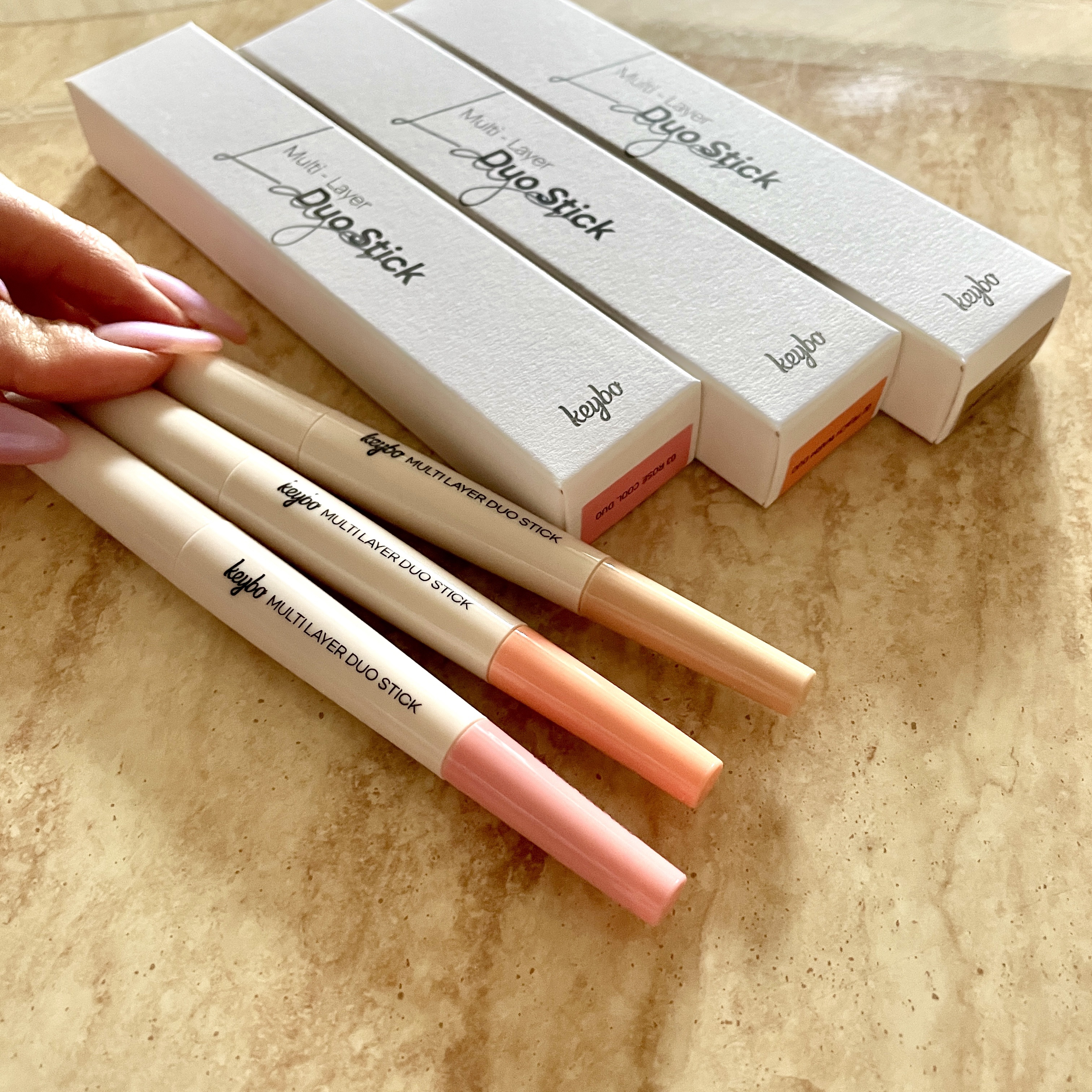 マルチレイヤーデュオスティック/keybo/リップライナーを使ったクチコミ（1枚目）