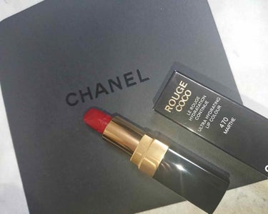 



きょう、CHANELのlip💋が届いたぁ⭐︎

いまlipつけてるけど
めっちゃかわいいお色･:*+.\(( °ω° ))/.:+


少し青みがあるけど。。。
イエベの人にも合うと思います👍
