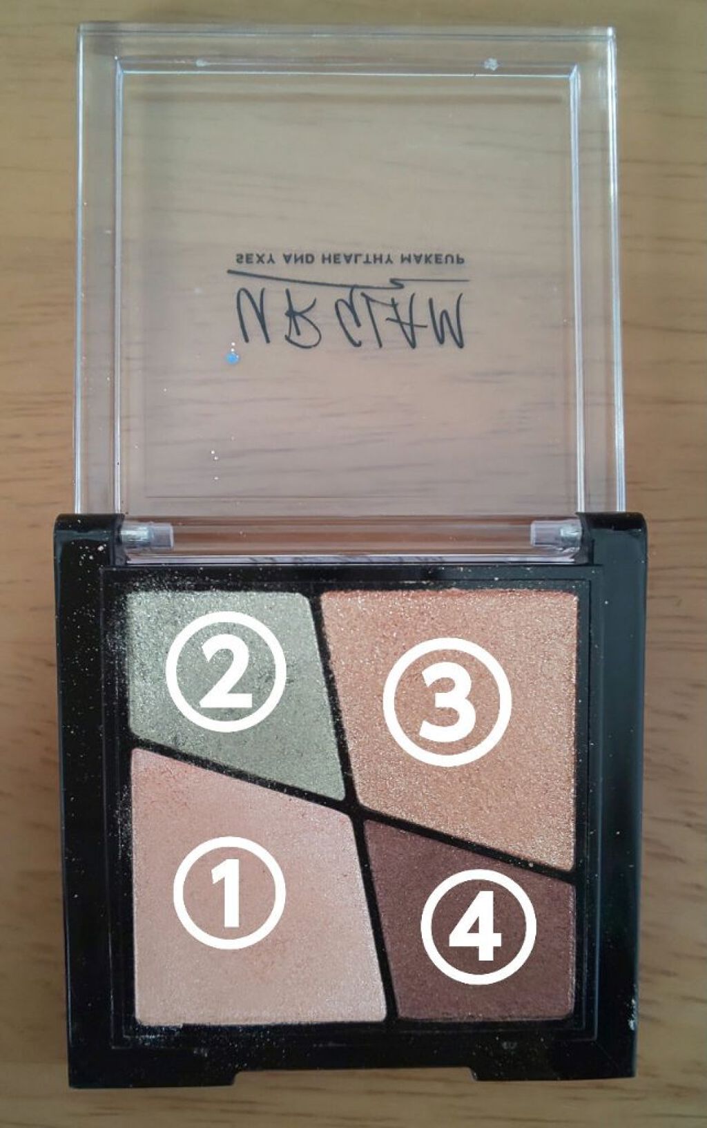 UR GLAM　VELVET EYE COLOR PALETTE/U R GLAM/アイシャドウパレットを使ったクチコミ（3枚目）