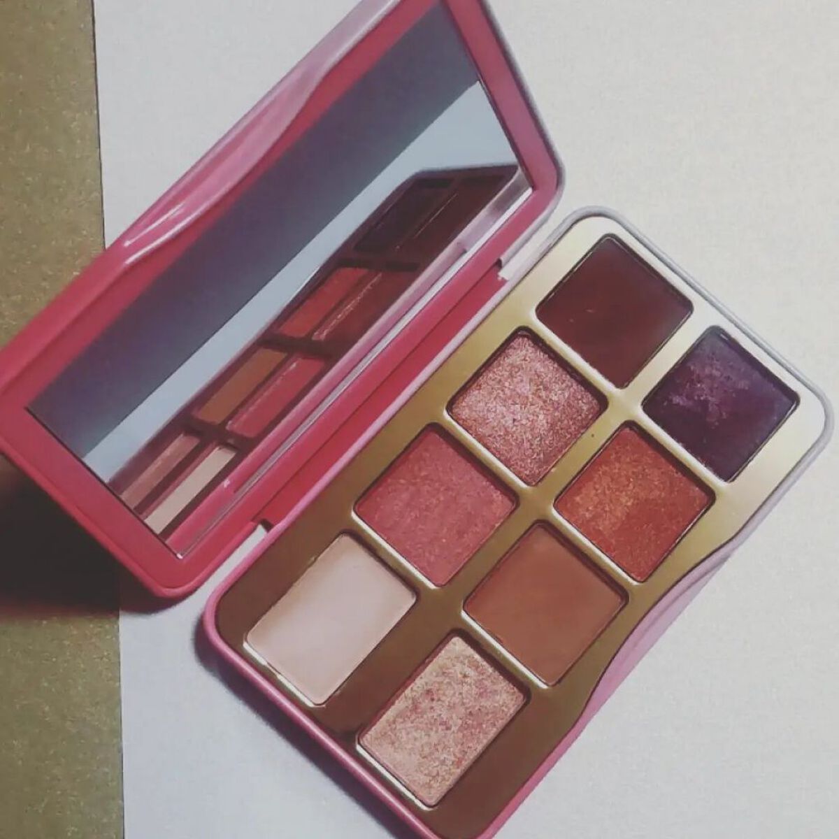 ティックルドピーチ ミニ アイシャドウ パレット/Too Faced/アイシャドウパレットを使ったクチコミ（2枚目）