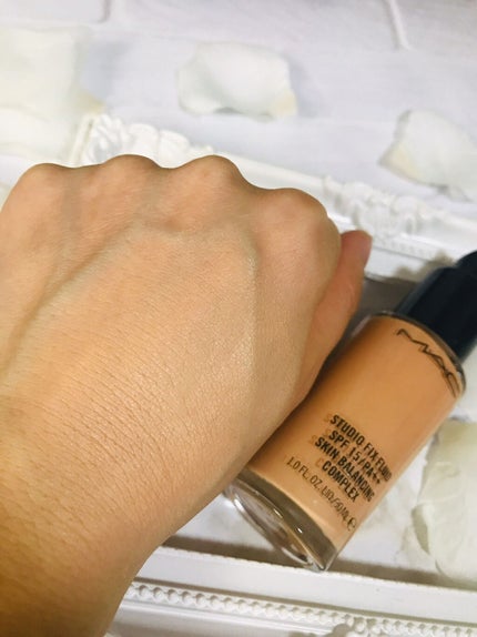 スタジオフィックス フルイッド SPF 15/M・A・C/リキッドファンデーションを使ったクチコミ(1枚目)